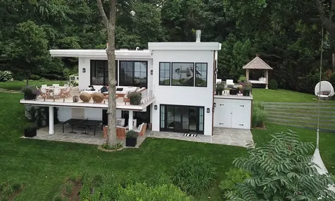 51 Dumar Drive Sag Harbor NY 11963