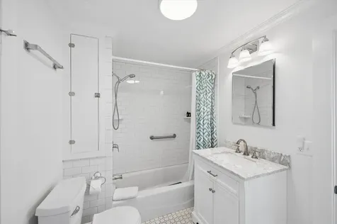 42 Osborne Lane East Hampton NY 11937