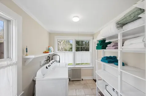 42 Osborne Lane East Hampton NY 11937