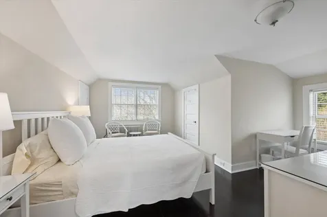 42 Osborne Lane East Hampton NY 11937