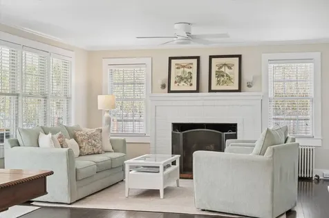 42 Osborne Lane East Hampton NY 11937
