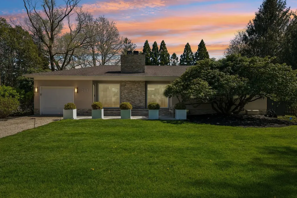 264 Edge Of Woods Road Southampton NY 11968