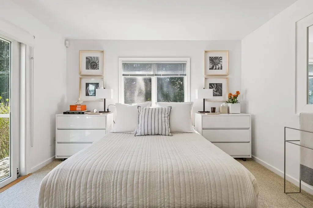 264 Edge Of Woods Road Southampton NY 11968