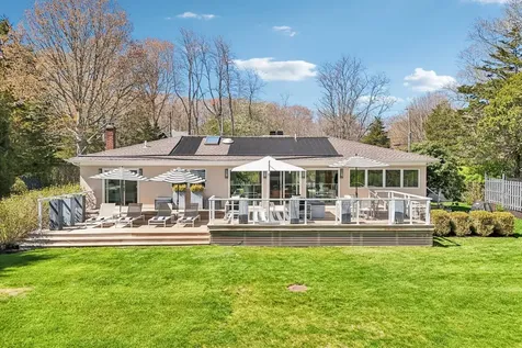 264 Edge Of Woods Road Southampton NY 11968
