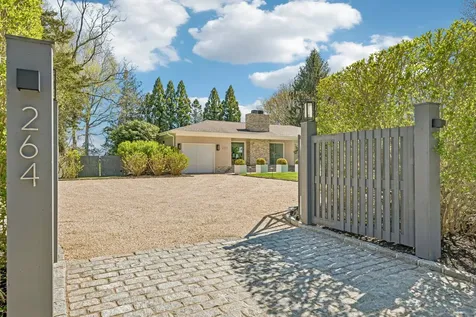 264 Edge Of Woods Road Southampton NY 11968