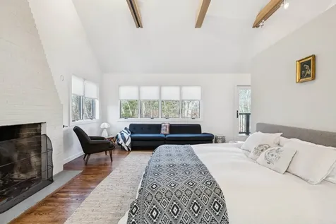 191 Bull Path East Hampton NY 11937