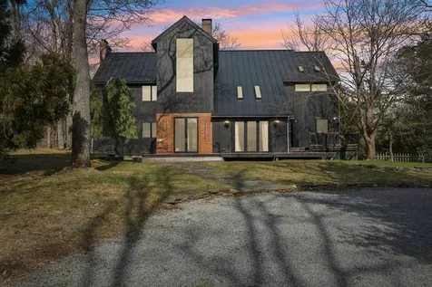 191 Bull Path East Hampton NY 11937
