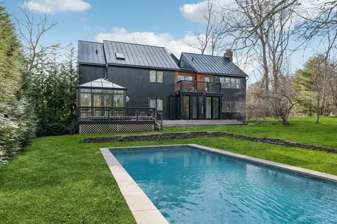191 Bull Path East Hampton NY 11937