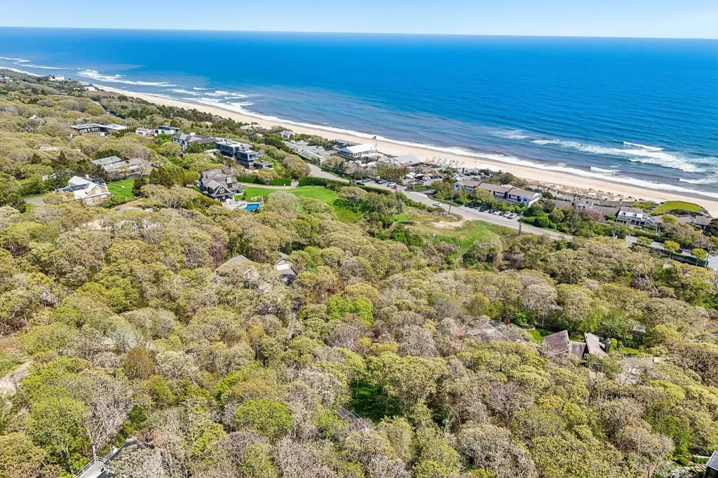 15 Elm Lane Montauk NY 11954