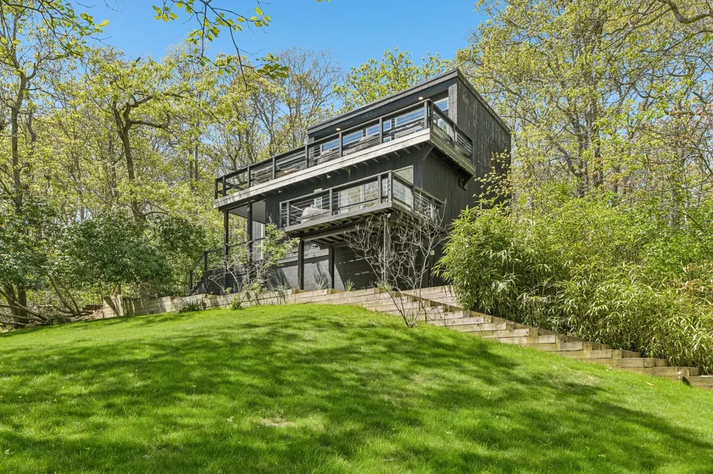 15 Elm Lane Montauk NY 11954