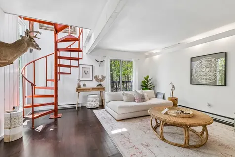 15 Elm Lane Montauk NY 11954