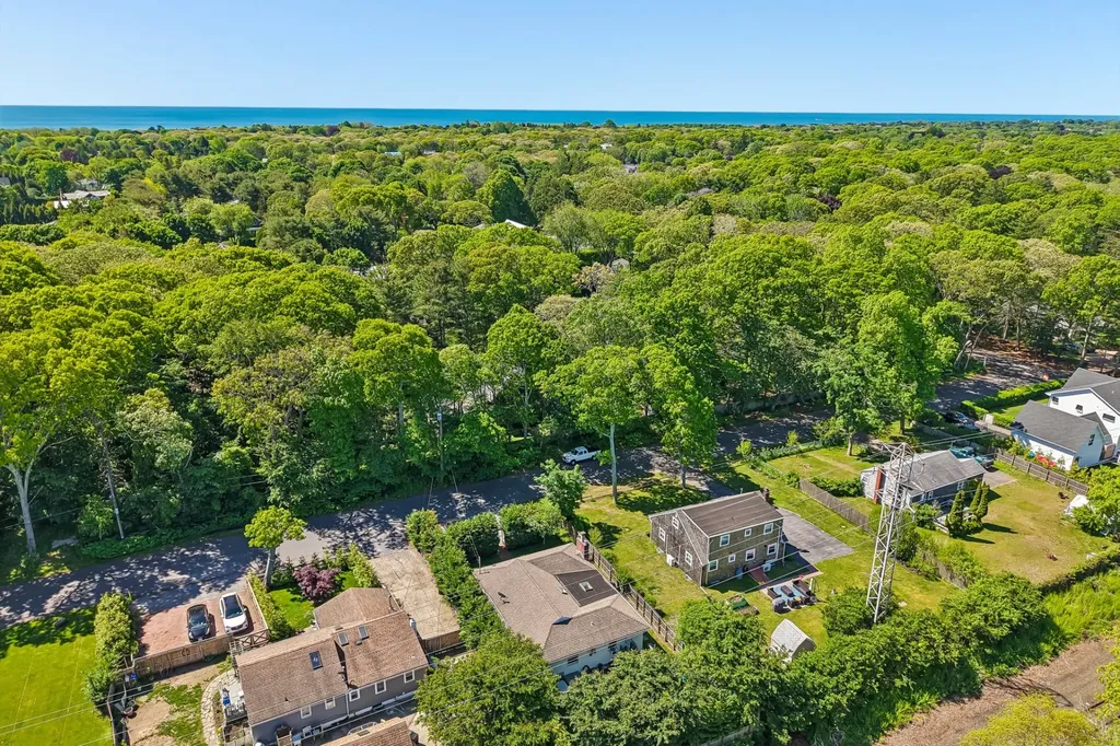 40 Grove Street Amagansett NY 11930