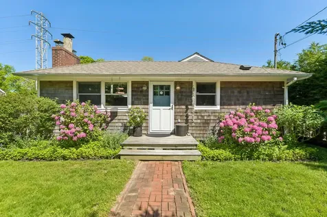 40 Grove Street Amagansett NY 11930