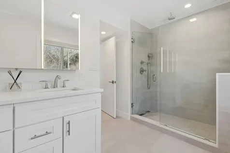 18 Tara Road Montauk NY 11954