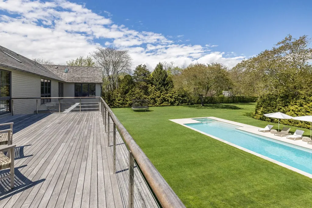 83 Atlantic Avenue Amagansett NY 11930