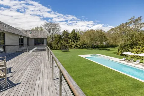 83 Atlantic Avenue Amagansett NY 11930