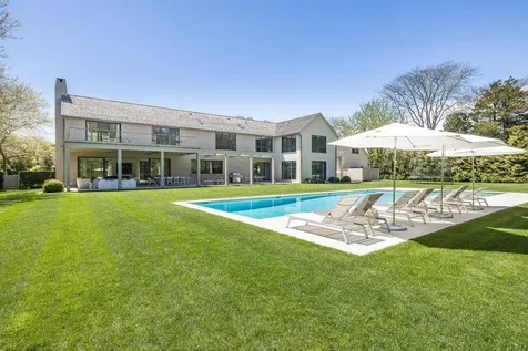 83 Atlantic Avenue Amagansett NY 11930