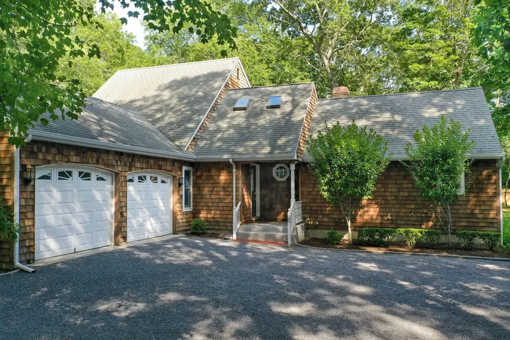 138A Montauk Highway West Hampton NY 11977