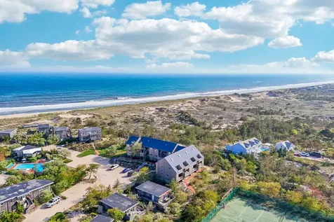 2004 Montauk Highway Amagansett NY 11930