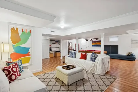 15 East Gate Road Wainscott NY 11975