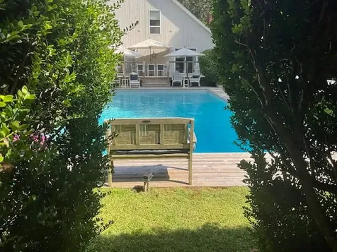 15 East Gate Road Wainscott NY 11975