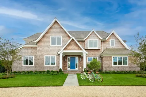 30 Rosko Lane Southampton NY 11968