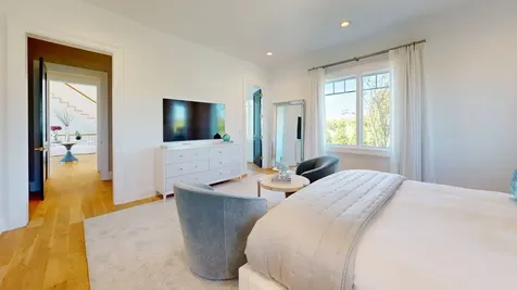 30 Rosko Lane Southampton NY 11968