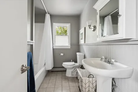 26 Woodbine Drive East Hampton NY 11937