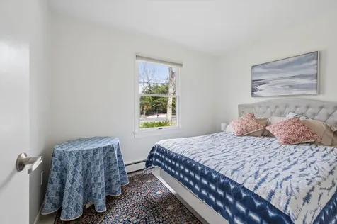 26 Woodbine Drive East Hampton NY 11937
