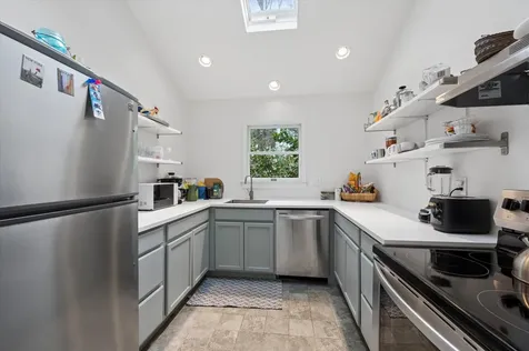 26 Woodbine Drive East Hampton NY 11937