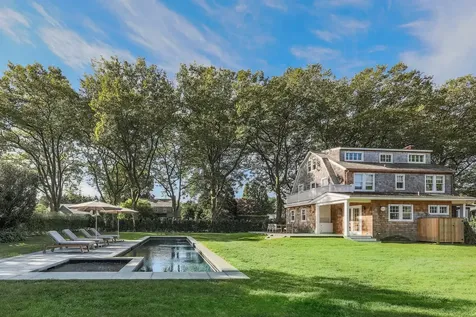 88 Mill Hill Lane East Hampton NY 11937