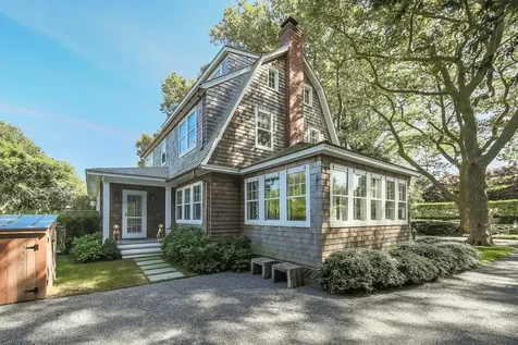 88 Mill Hill Lane East Hampton NY 11937