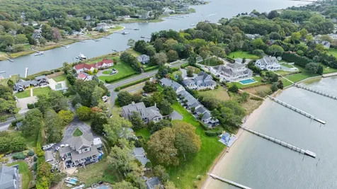 30 Rampasture Road Hampton Bays NY 11946