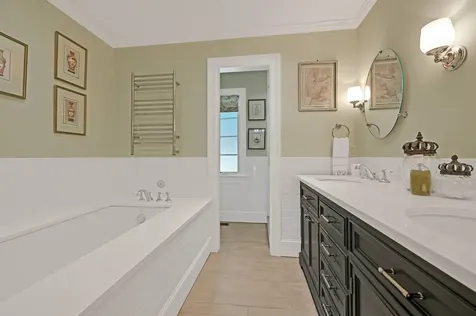 20 Dominy Court East Hampton NY 11937