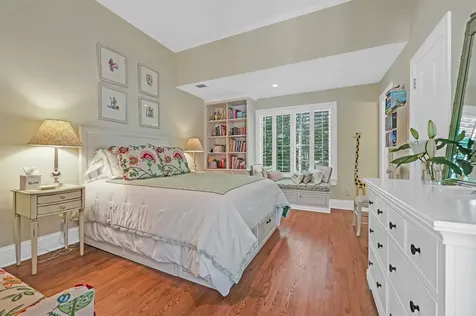 20 Dominy Court East Hampton NY 11937