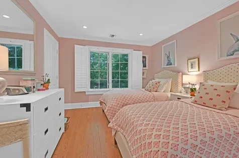 20 Dominy Court East Hampton NY 11937