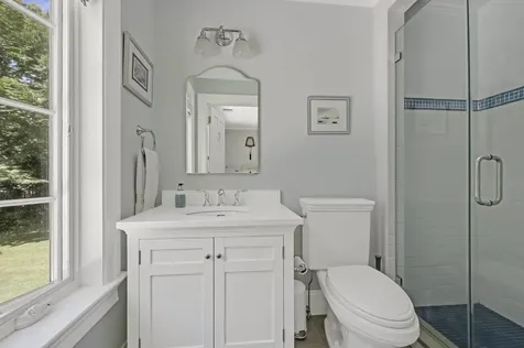 20 Dominy Court East Hampton NY 11937