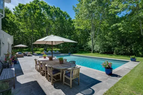 20 Dominy Court East Hampton NY 11937
