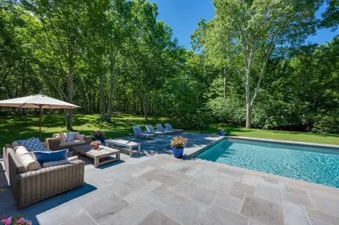 20 Dominy Court East Hampton NY 11937