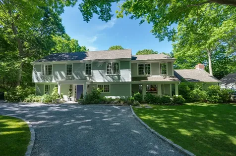 20 Dominy Court East Hampton NY 11937