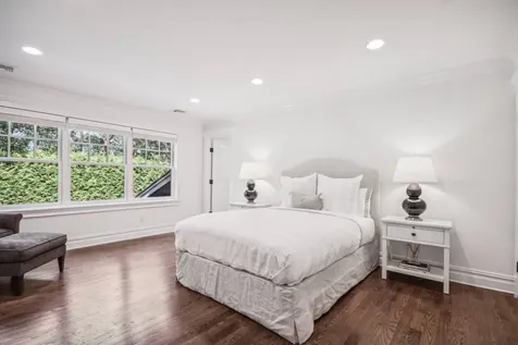 5 Dering Lane East Hampton NY 11937