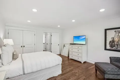 5 Dering Lane East Hampton NY 11937