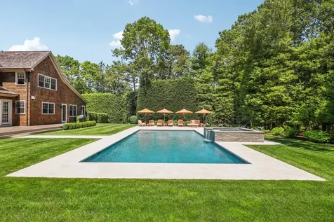 5 Dering Lane East Hampton NY 11937
