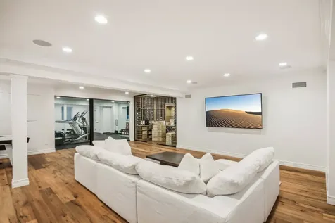 5 Dering Lane East Hampton NY 11937