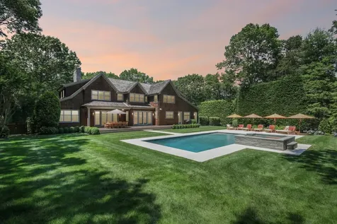 5 Dering Lane East Hampton NY 11937