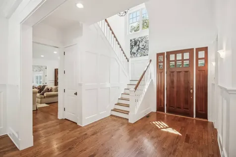 5 Dering Lane East Hampton NY 11937