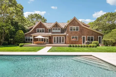 5 Dering Lane East Hampton NY 11937