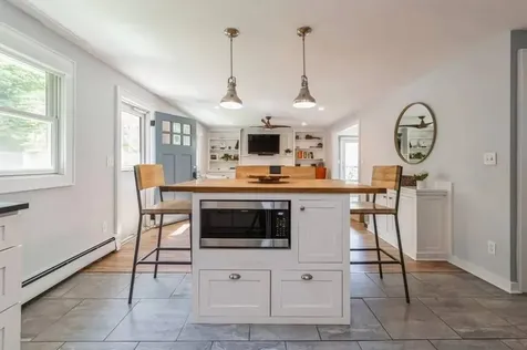 40 Grove Street Amagansett NY 11930