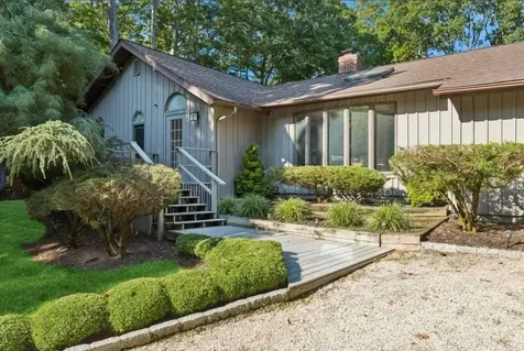 4 Spy Glass Lane East Hampton NY 11937