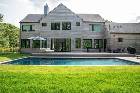 24 Hedges Lane Wainscott NY 11975